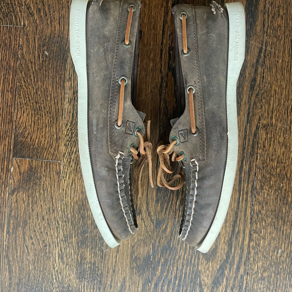 Sperry Boat Shoes View 4